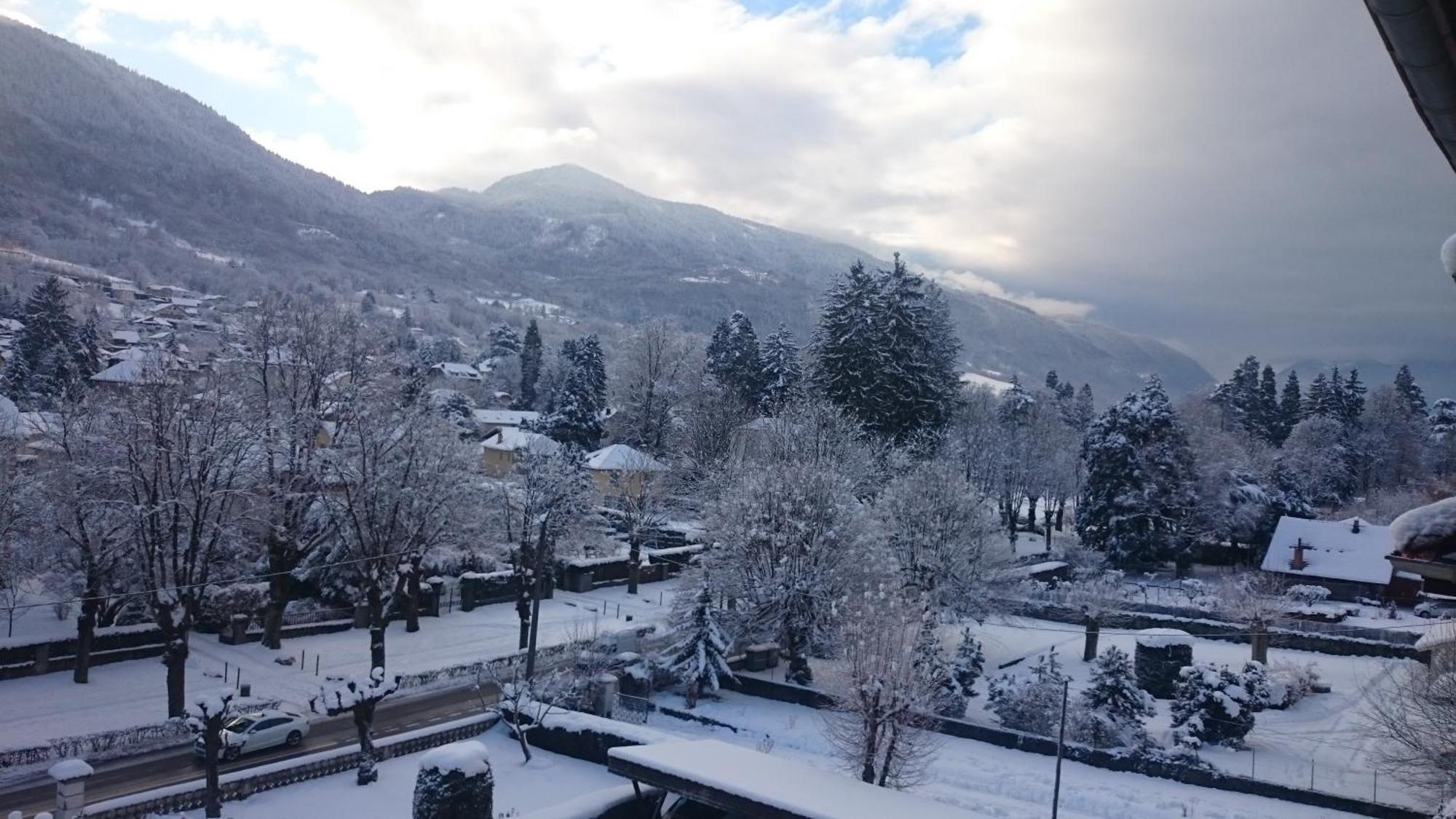 Le T2 Douillet D'Uriage - Residence Le Louvre - Cure Thermale Uriage- Proche Chamrousse - Jusqu'A 3 Personnes - Region Agreable En Toute Saison Vaulnaveys-le-Haut Buitenkant foto